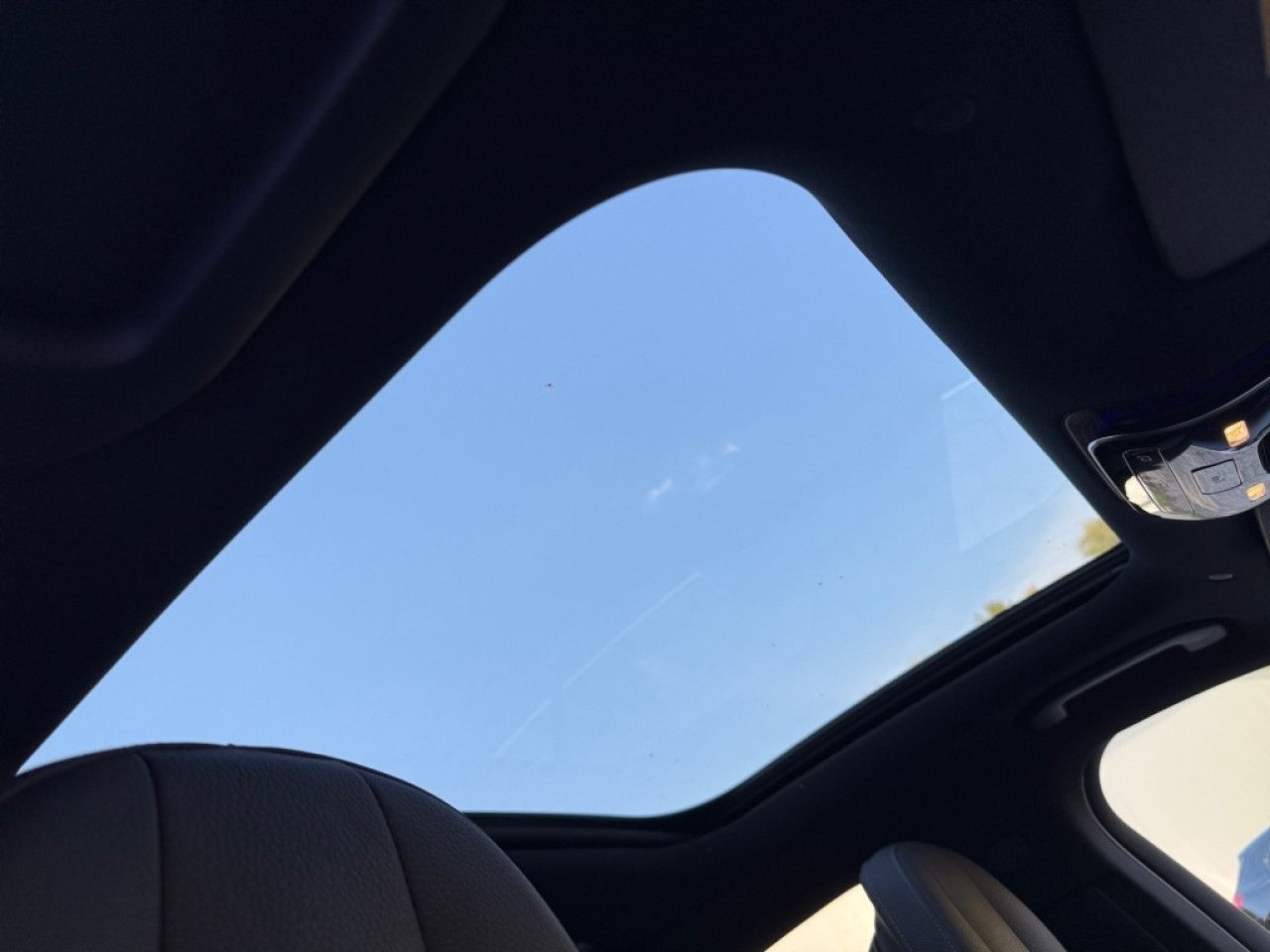 Mercedes-Benz E-Klasse – Bild 17