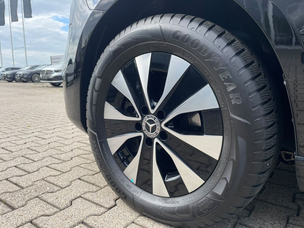 Fahrzeugbild 9 / 30