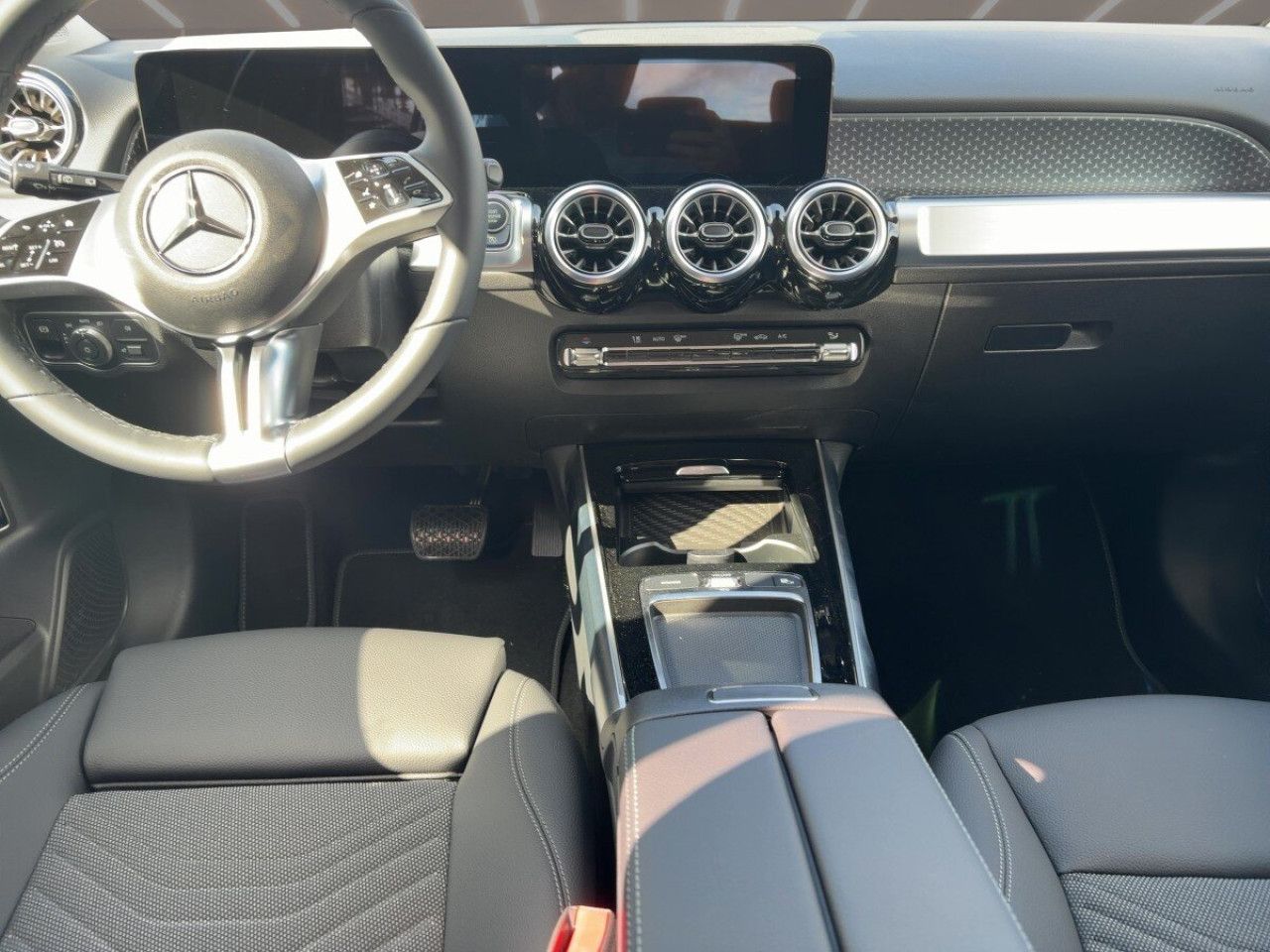 Mercedes-Benz GLB – Bild 14