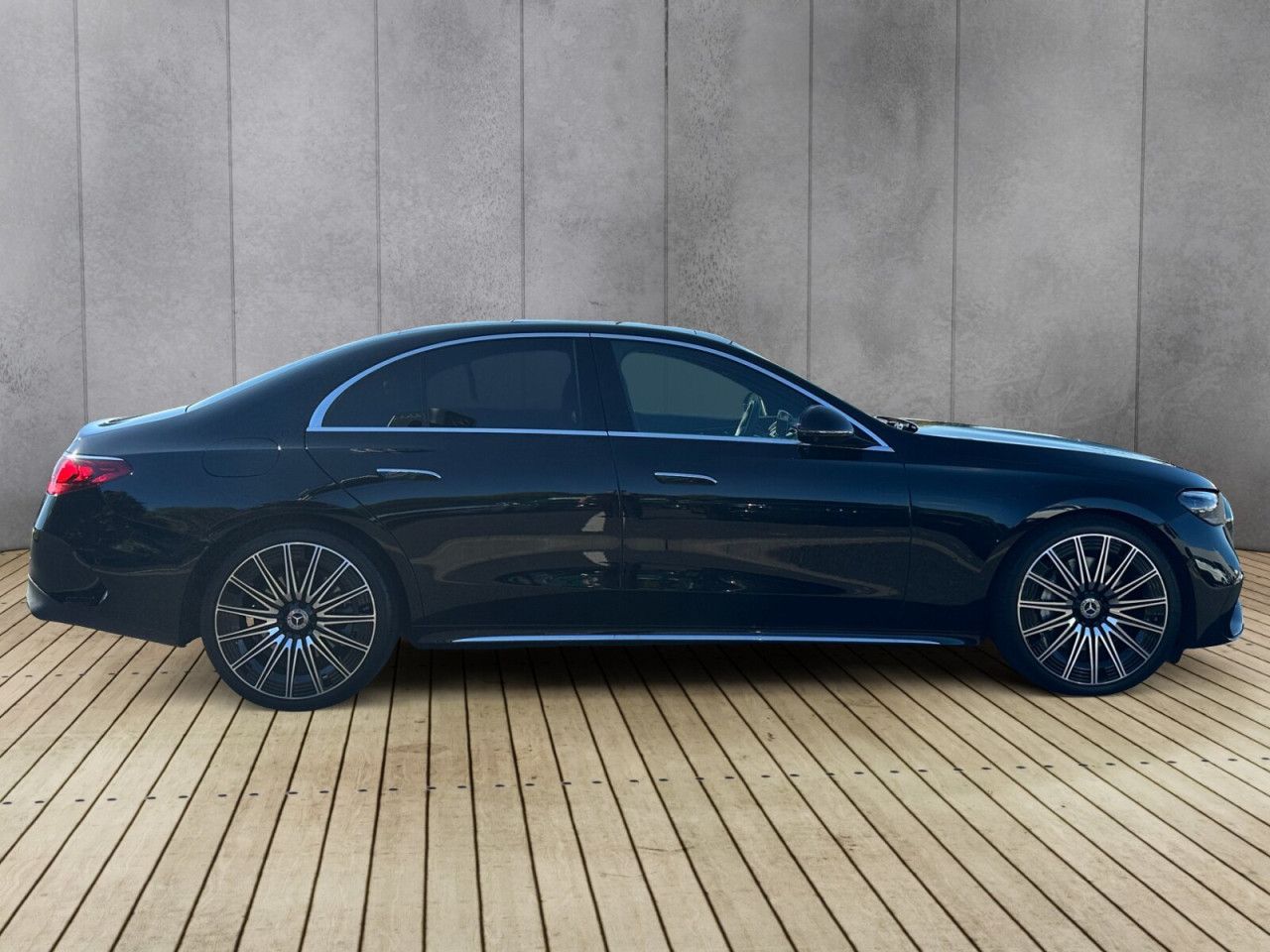 Mercedes-Benz E-Klasse – Bild 10