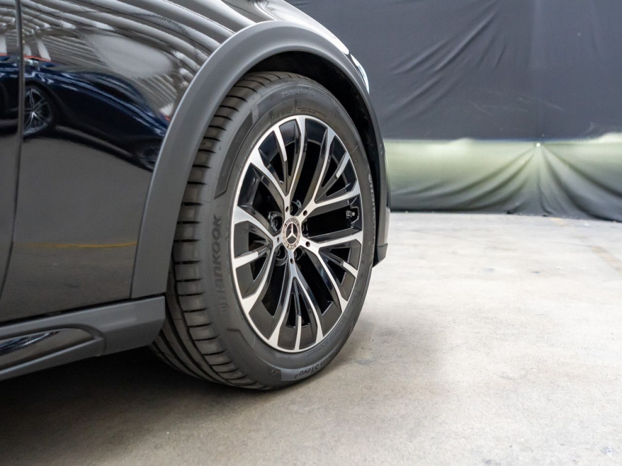 Mercedes-Benz E-Klasse – Bild 8
