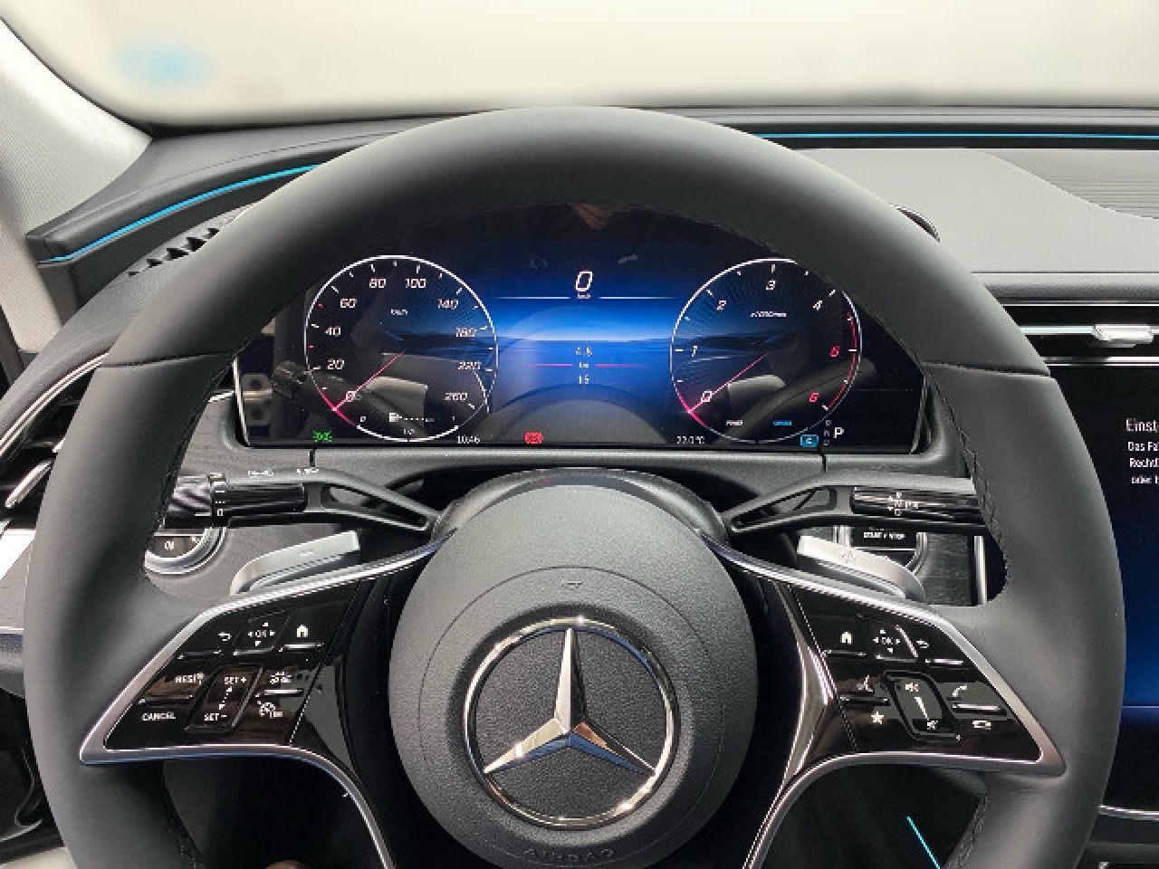 Mercedes-Benz E-Klasse – Bild 8