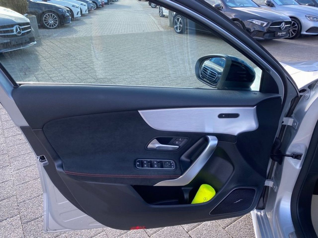 Fahrzeugbild 19 / 25