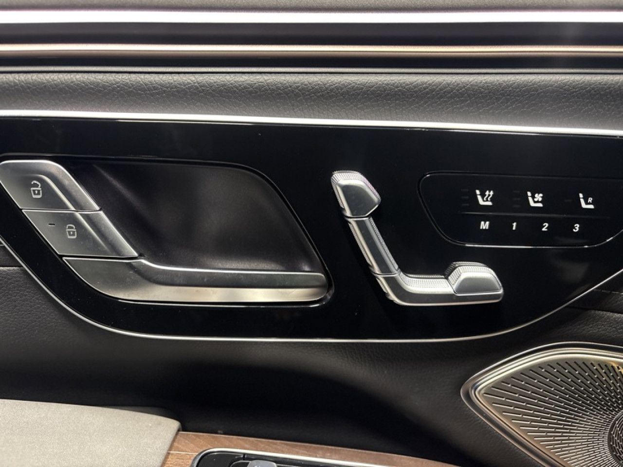 Photo du v&eacute;hicule 14 / 18