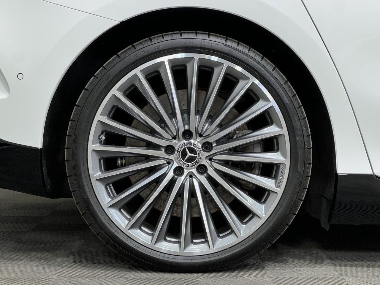 Mercedes-Benz EQE – Bild 15