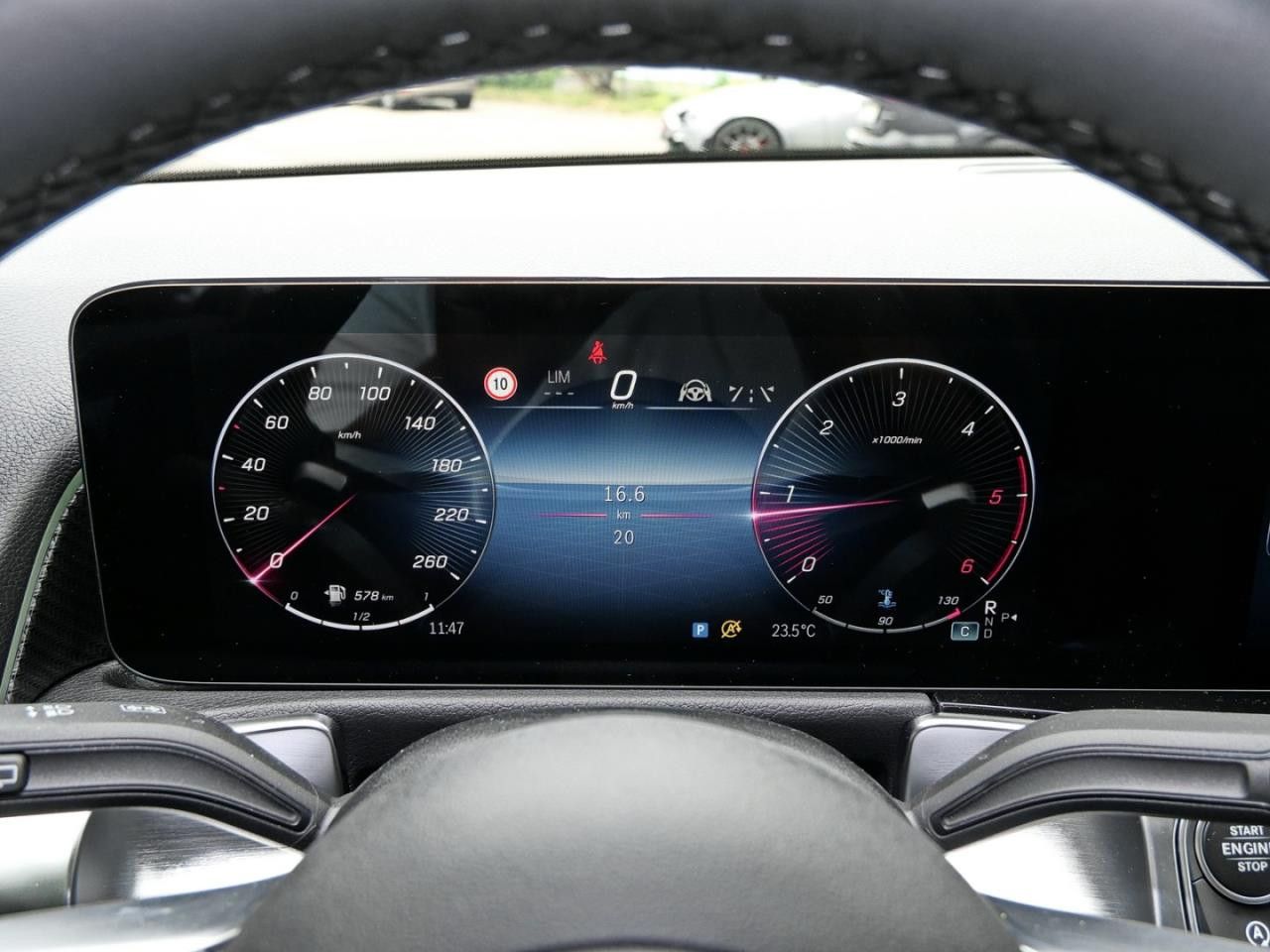 Mercedes-Benz GLB – Bild 19