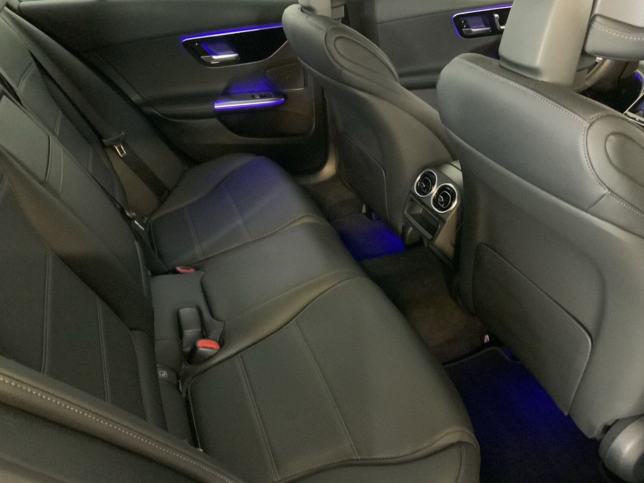 Mercedes-Benz C-Klasse – Bild 15