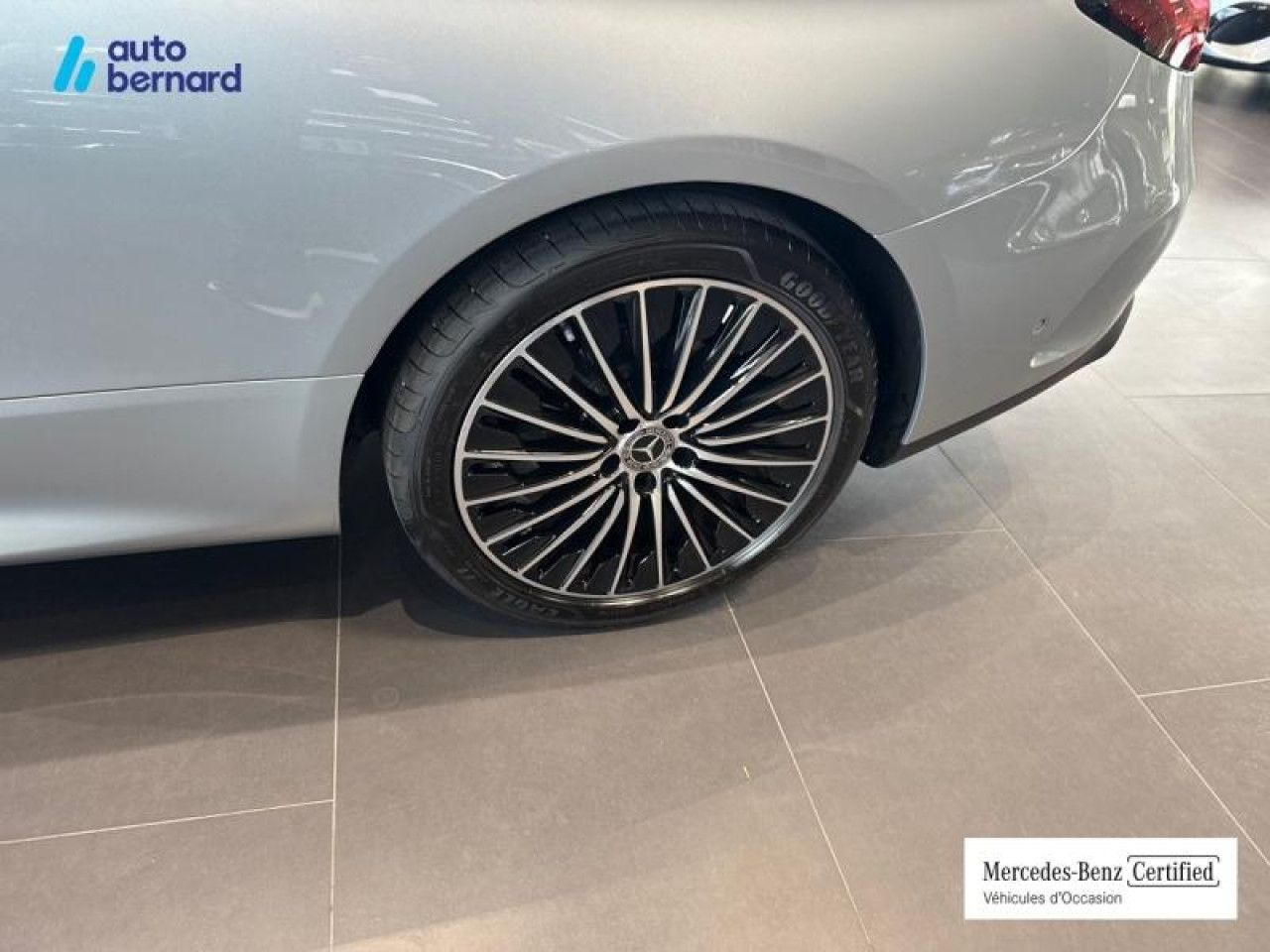 Photo du v&eacute;hicule 11 / 16