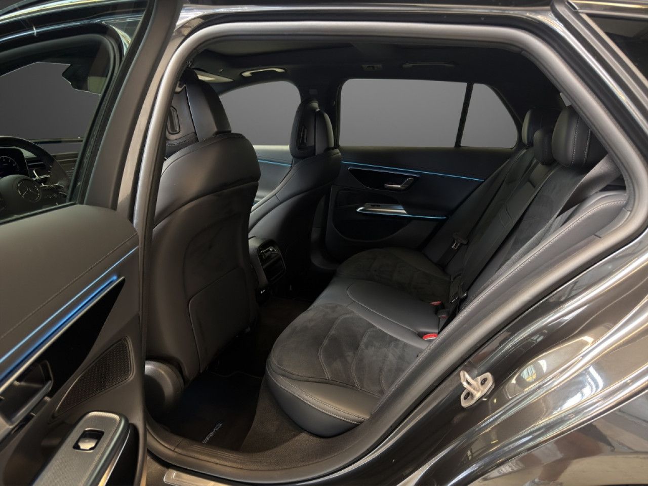 Mercedes-Benz E-Klasse – Bild 8