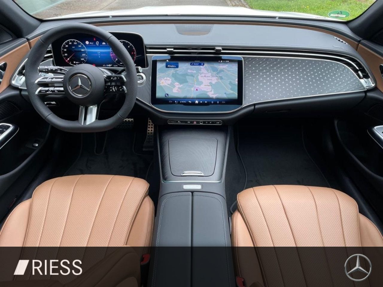 Mercedes-Benz E-Klasse – Bild 12