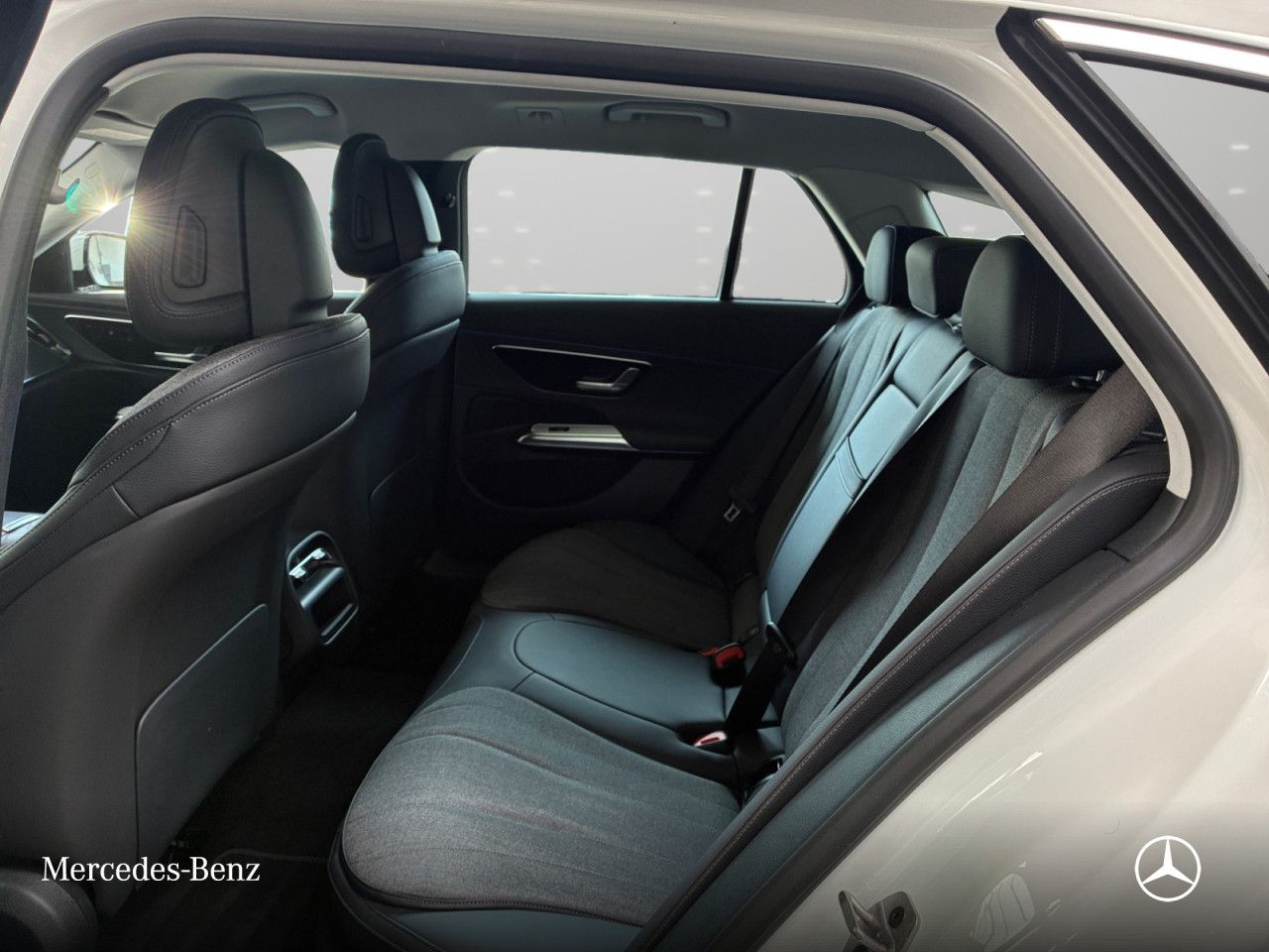 Mercedes-Benz E-Klasse – Bild 9