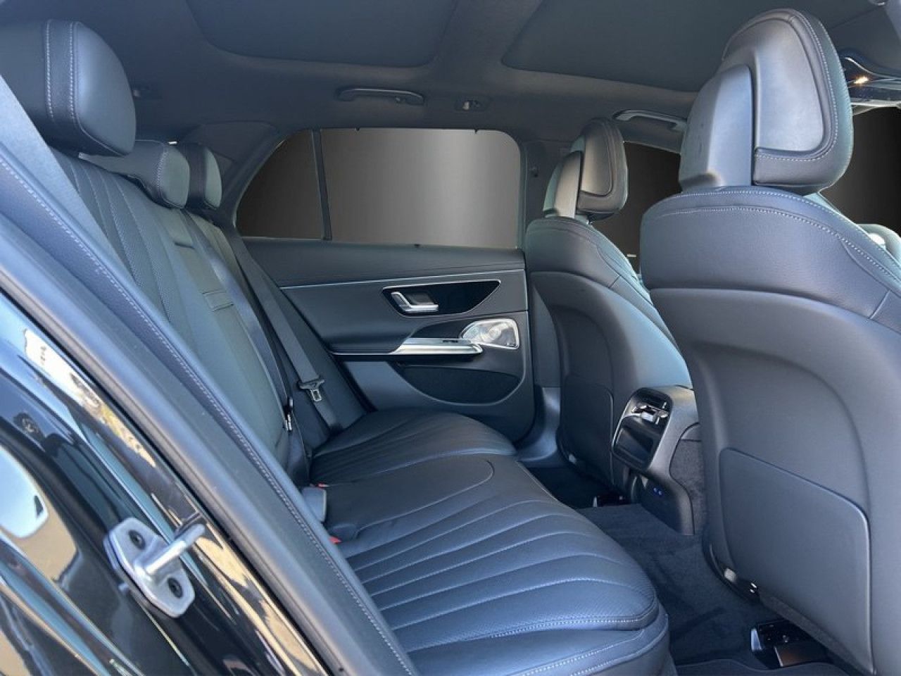 Mercedes-Benz E-Klasse – Bild 13