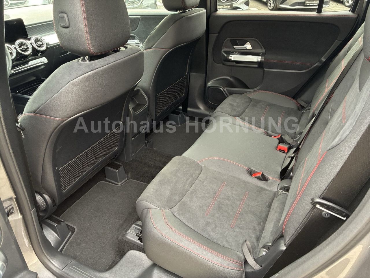 Mercedes-Benz GLB – Bild 10