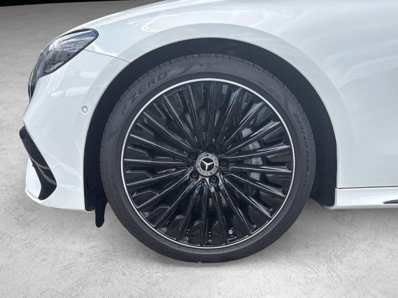 Mercedes-Benz E-Klasse – Bild 3
