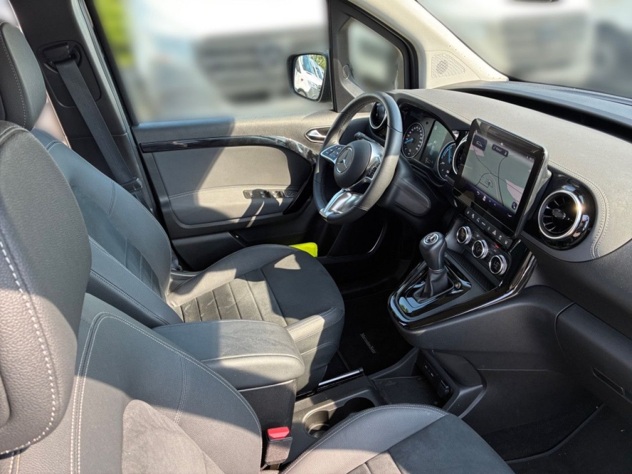 Mercedes-Benz EQT – Bild 9