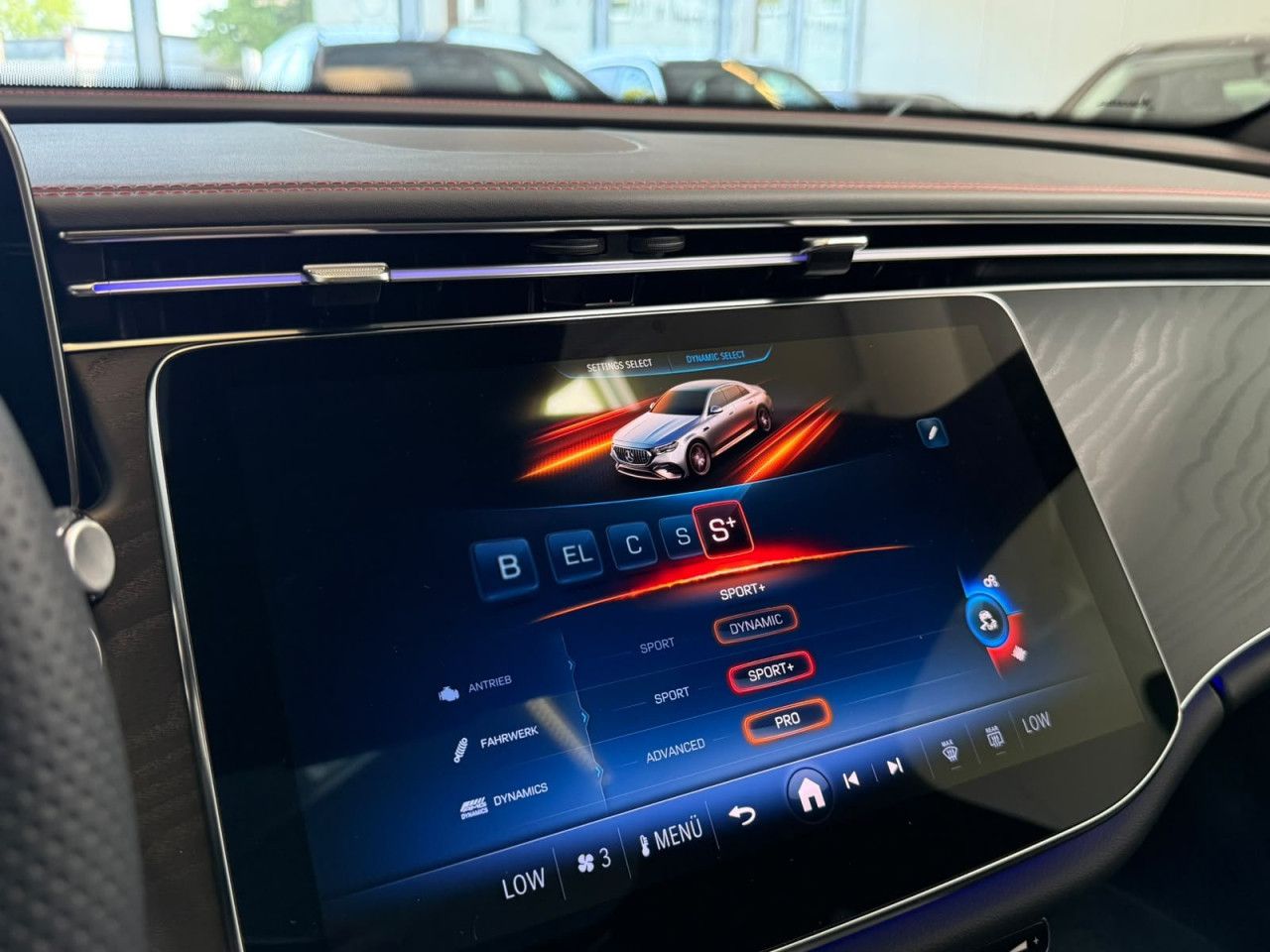 Mercedes-Benz E-Klasse – Bild 23