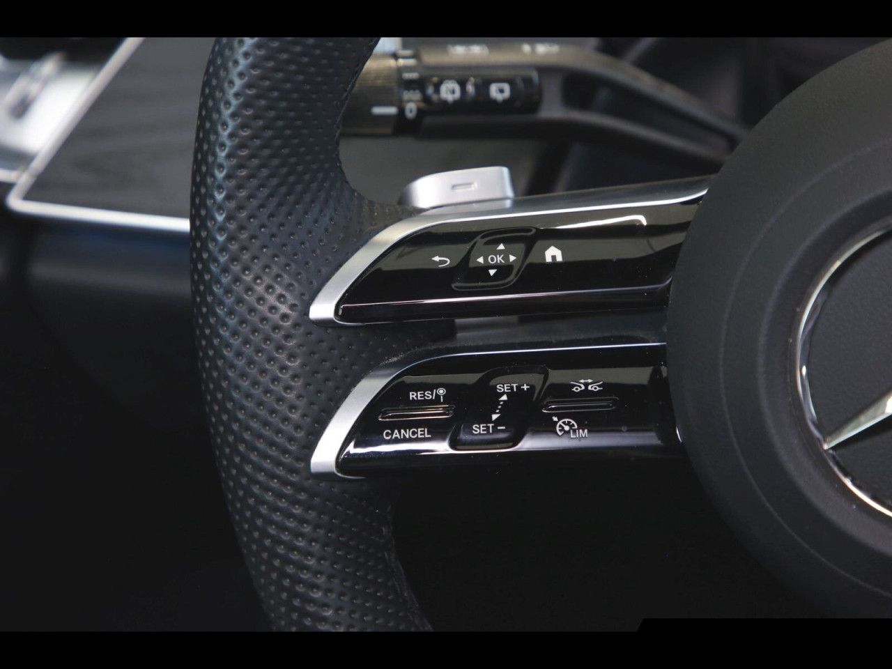 Mercedes-Benz E-Klasse – Bild 16