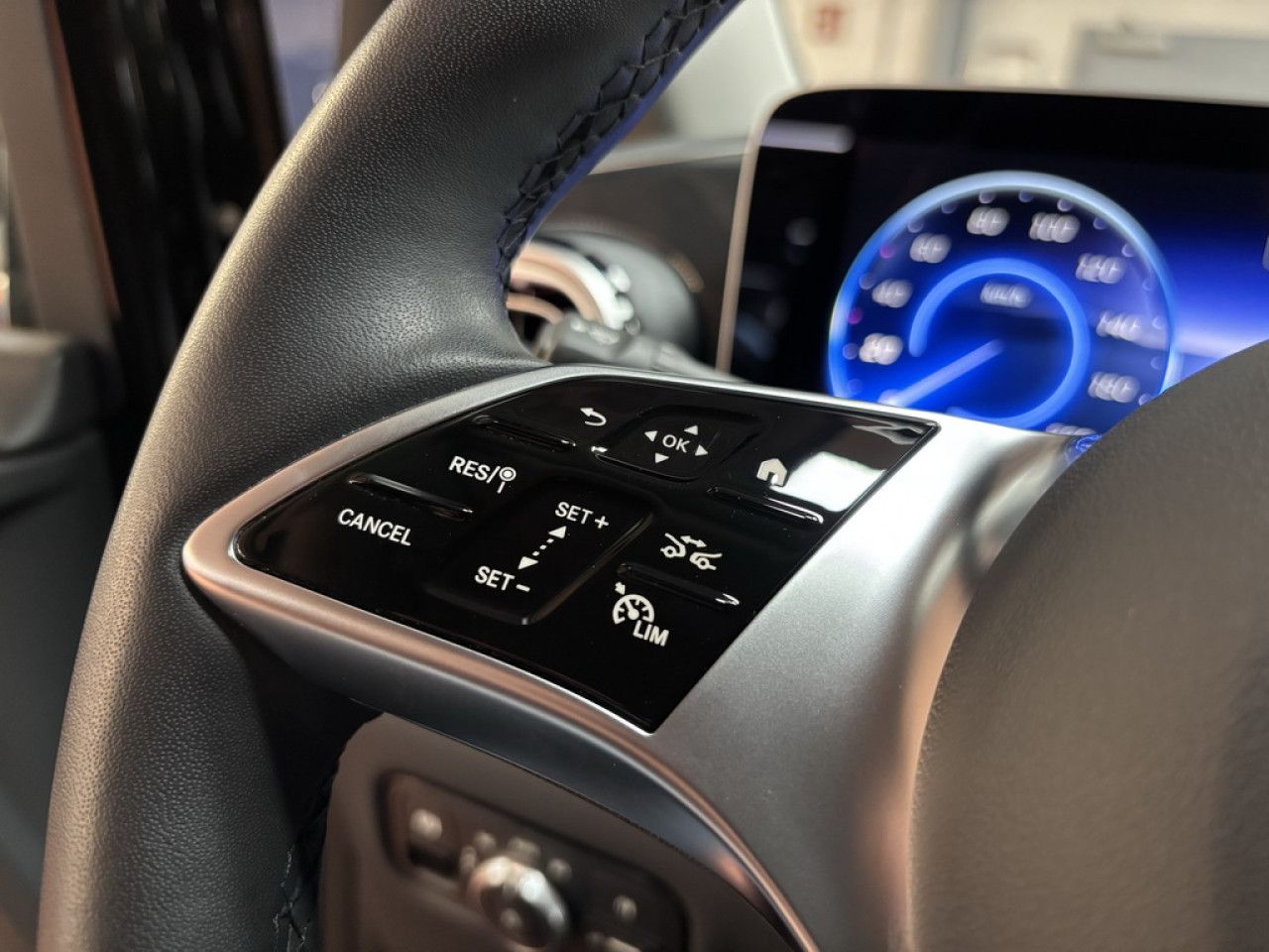 Fahrzeugbild 14 / 25