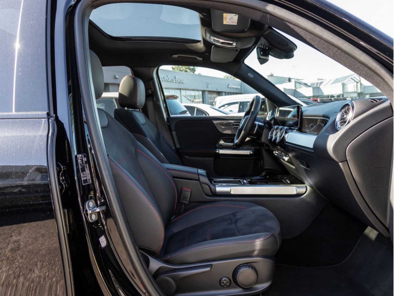 Mercedes-Benz GLB – Bild 8