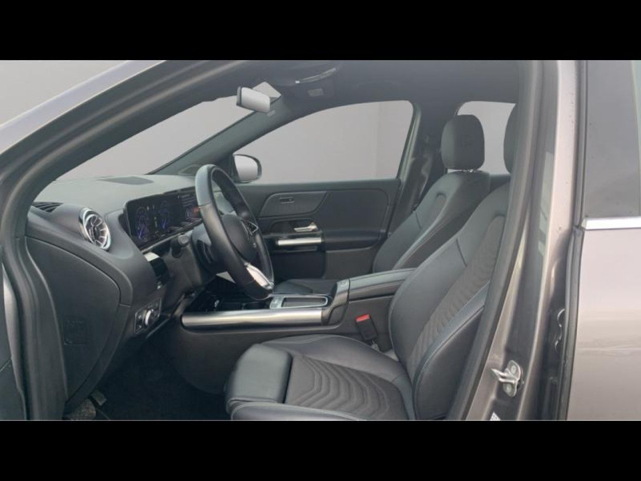 Photo du v&eacute;hicule 12 / 18