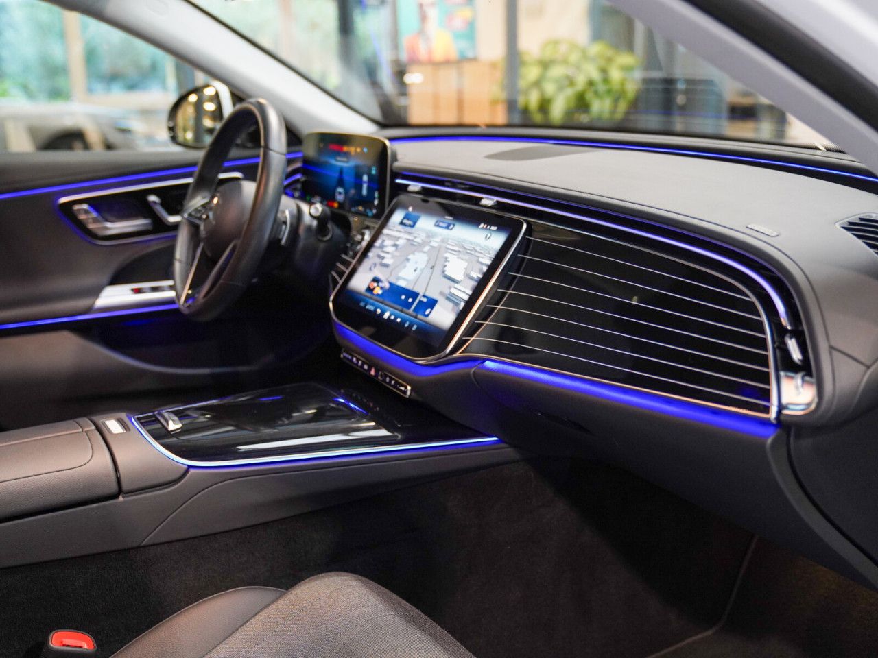 Mercedes-Benz E-Klasse – Bild 9