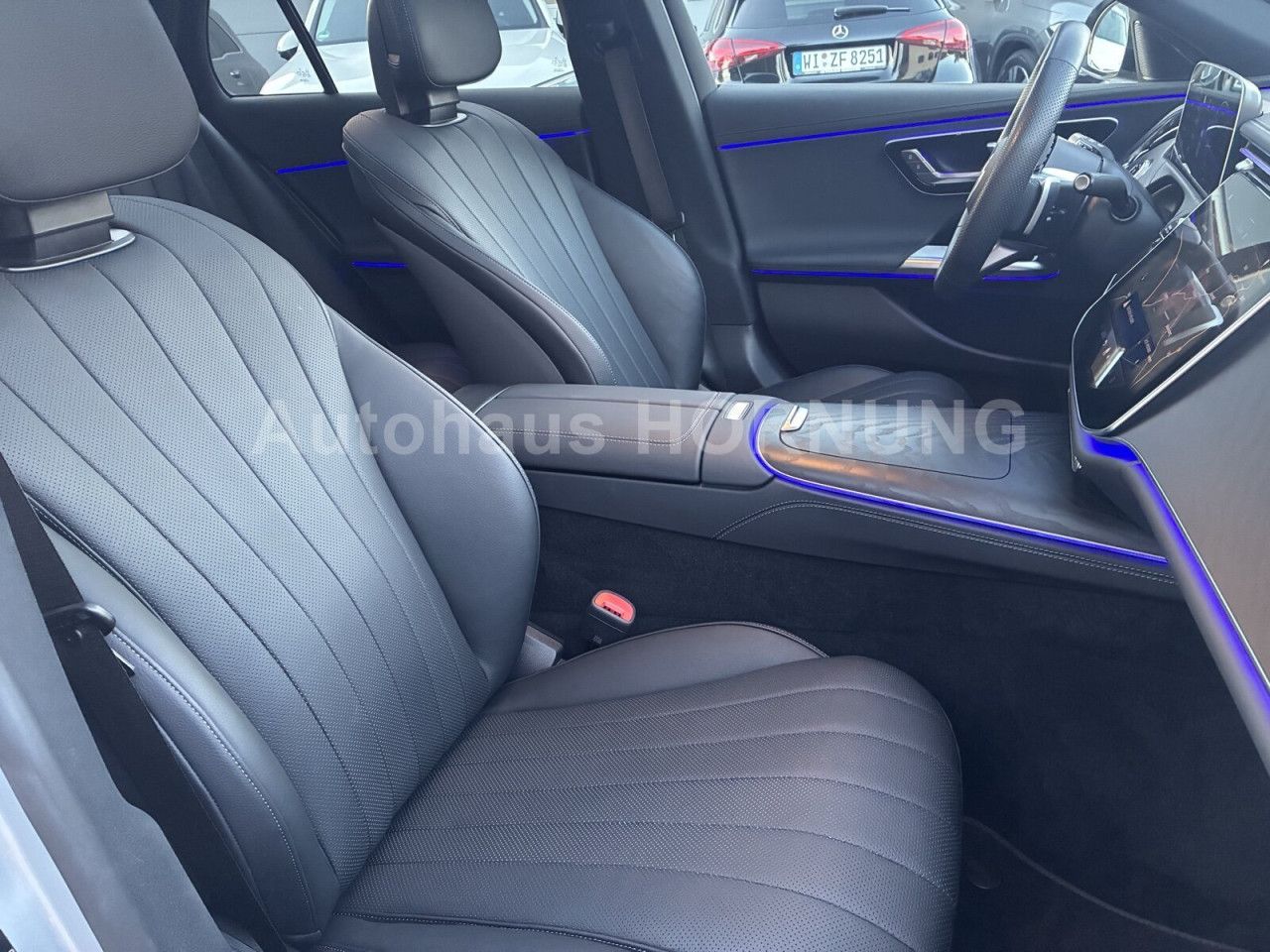 Mercedes-Benz E-Klasse – Bild 16