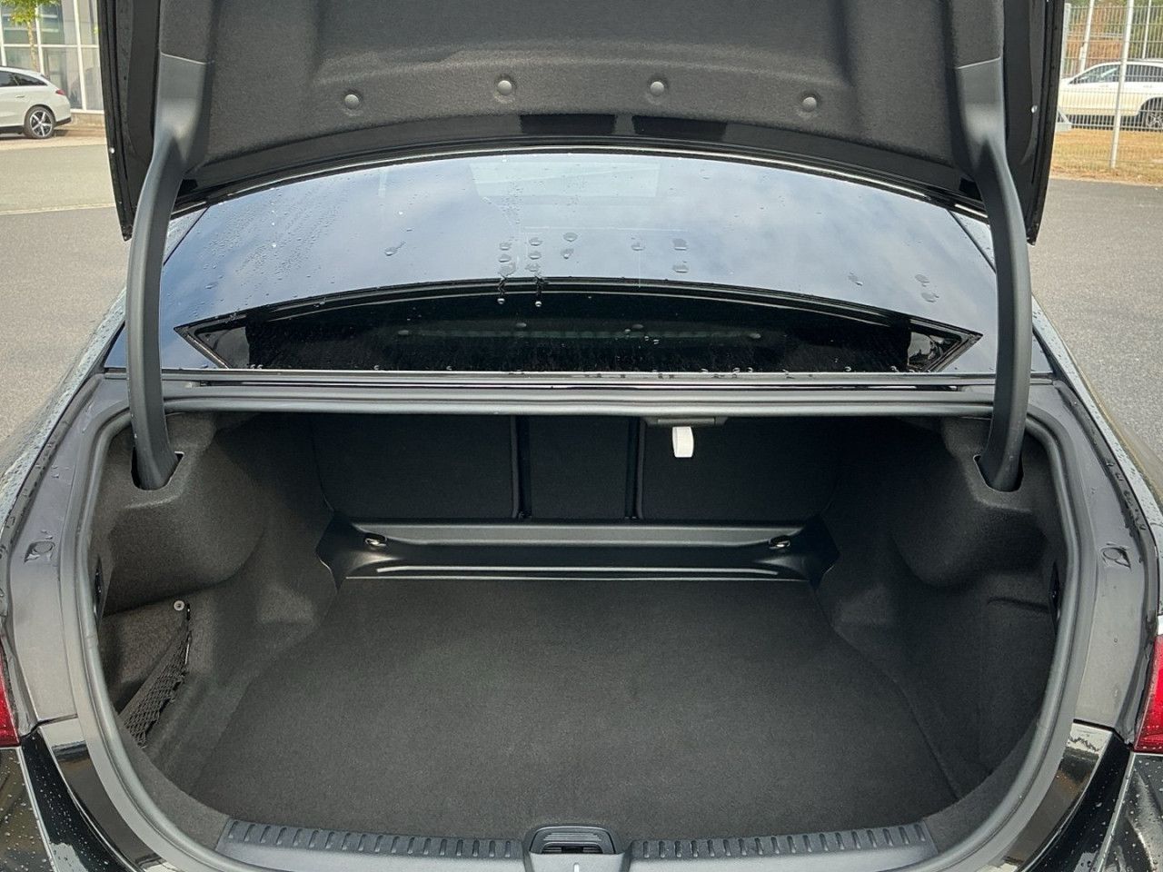 Mercedes-Benz E-Klasse – Bild 16