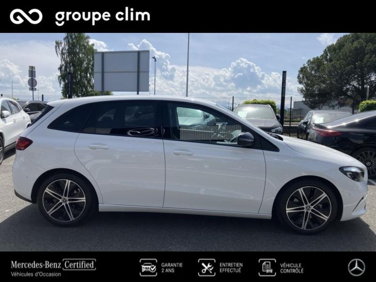 Photo du v&eacute;hicule 3 / 18