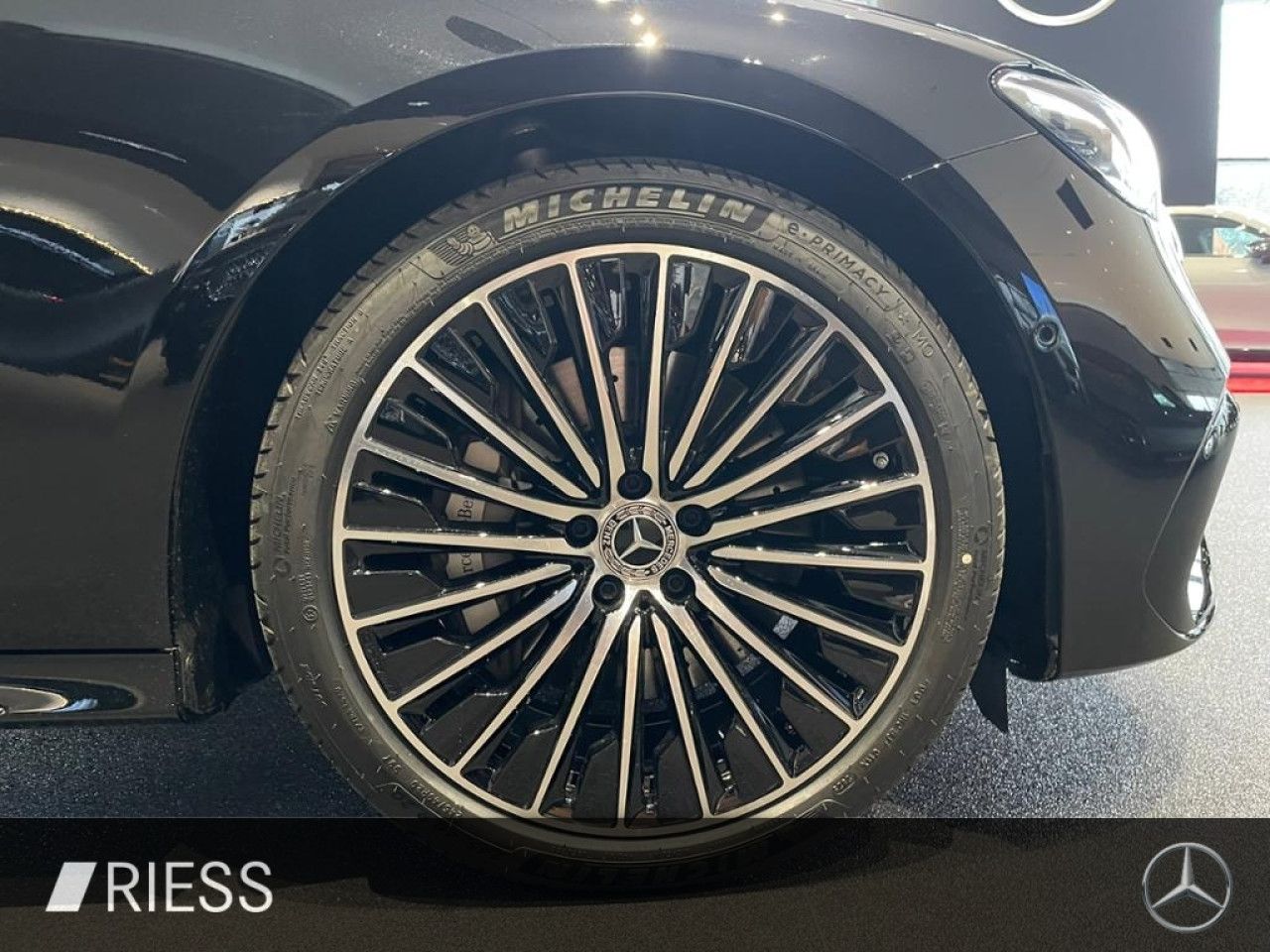 Mercedes-Benz E-Klasse – Bild 9
