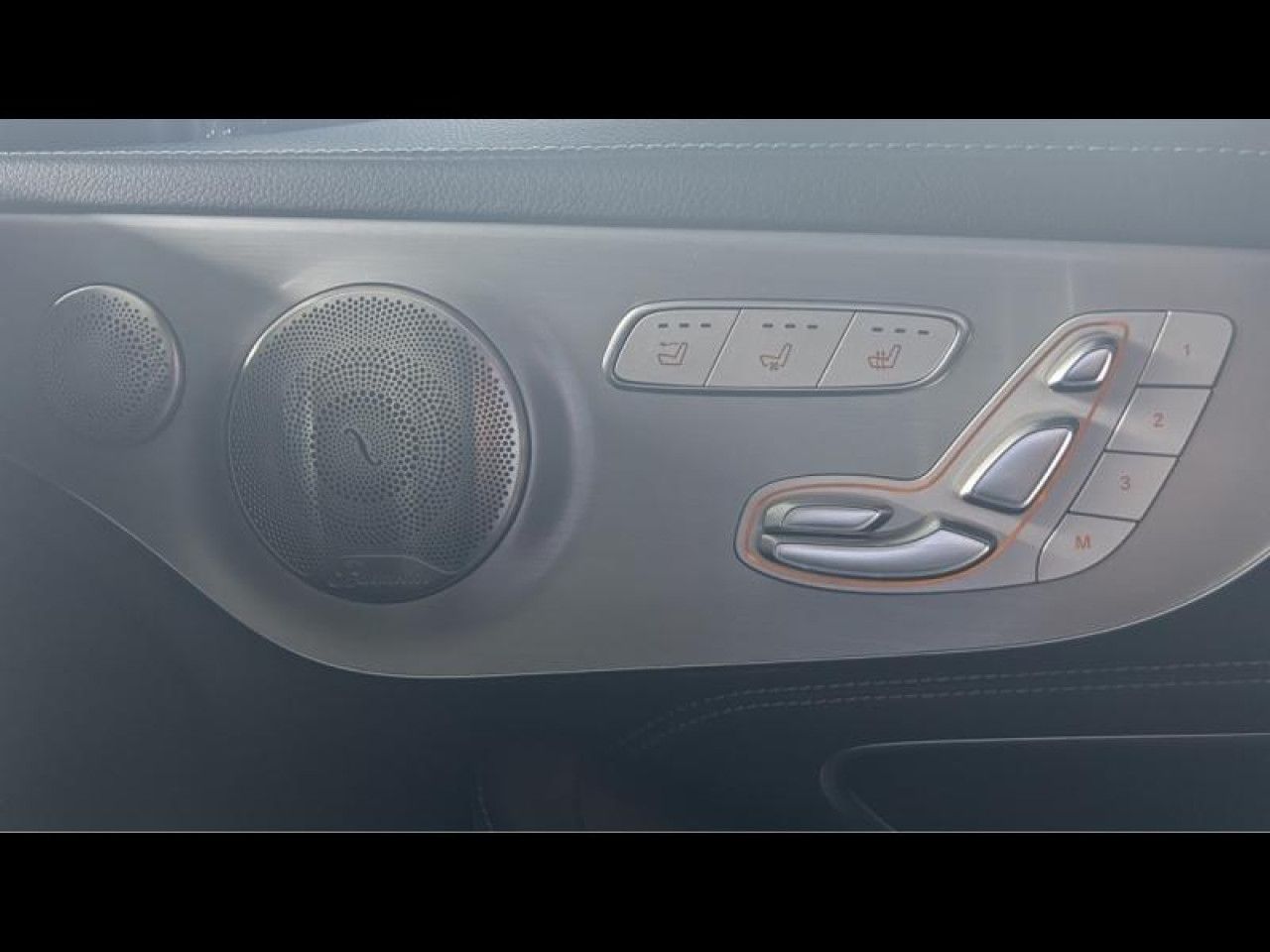 Photo du véhicule 16 / 18