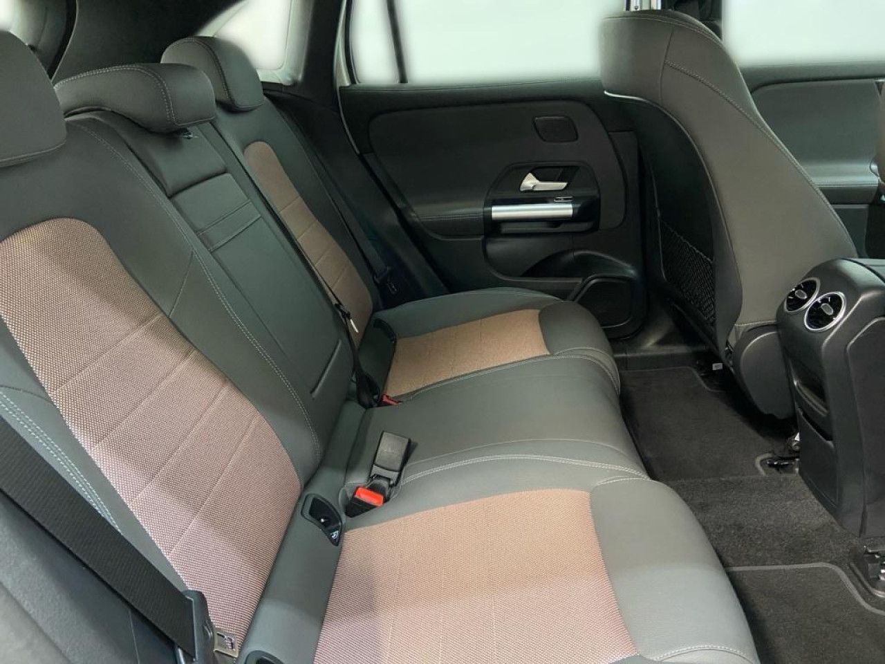 Fahrzeugbild 11 / 15