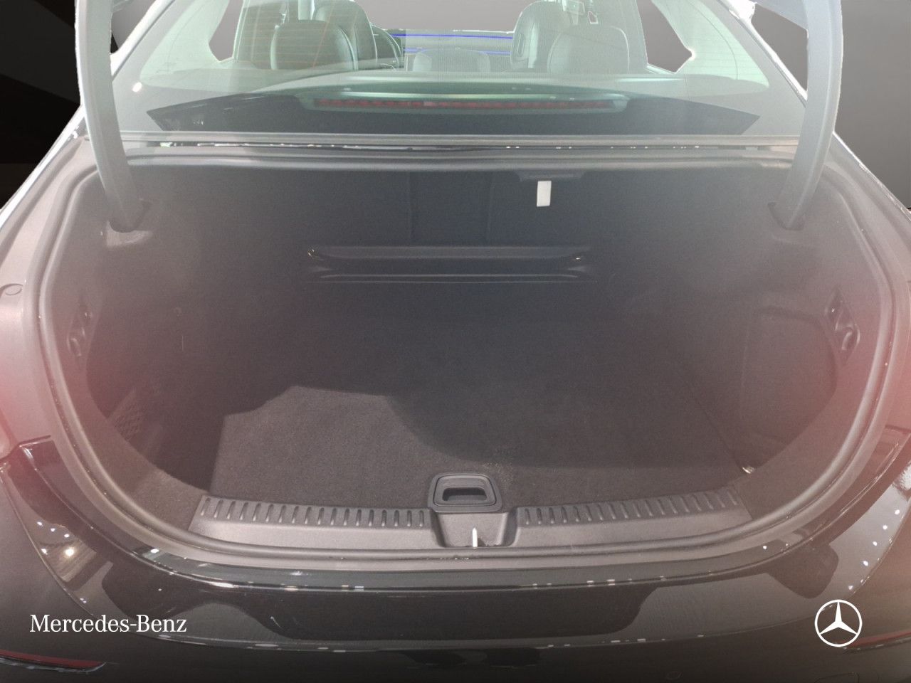 Mercedes-Benz E-Klasse – Bild 15