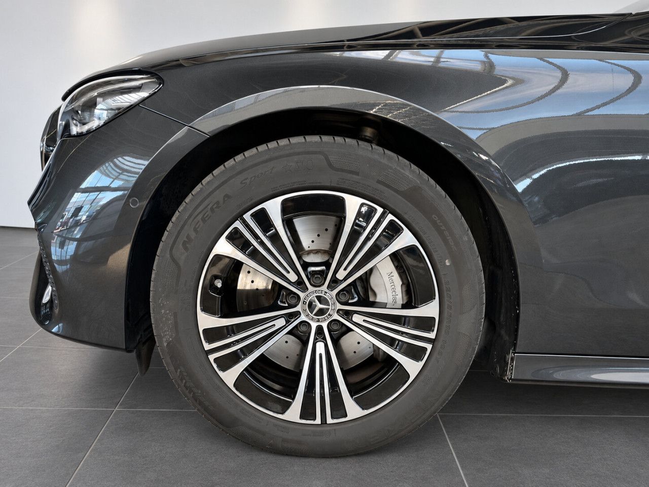 Mercedes-Benz E-Klasse – Bild 3