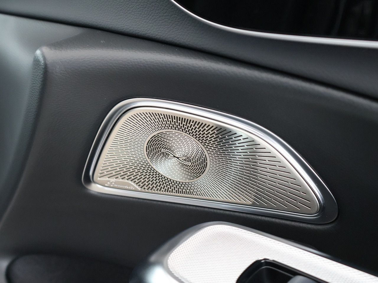 Mercedes-Benz E-Klasse – Bild 20