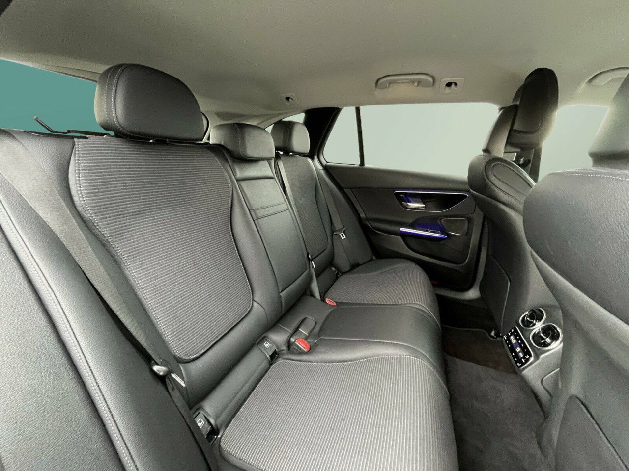 Mercedes-Benz C-Klasse – Bild 14