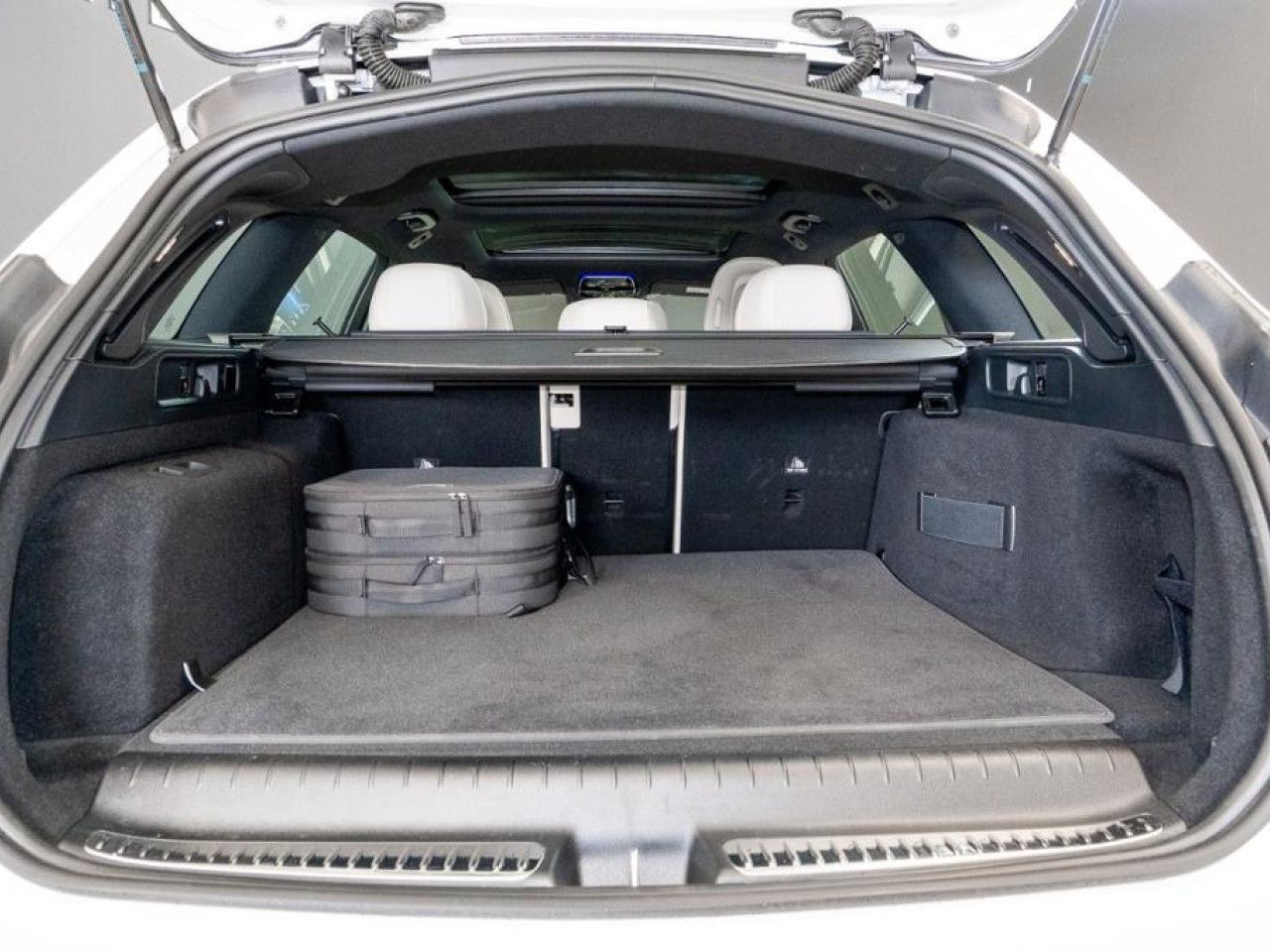 Mercedes-Benz C-Klasse – Bild 13