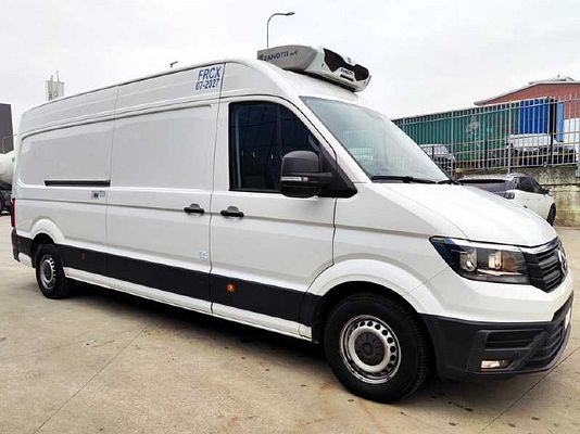Vehicle image 2 / 15