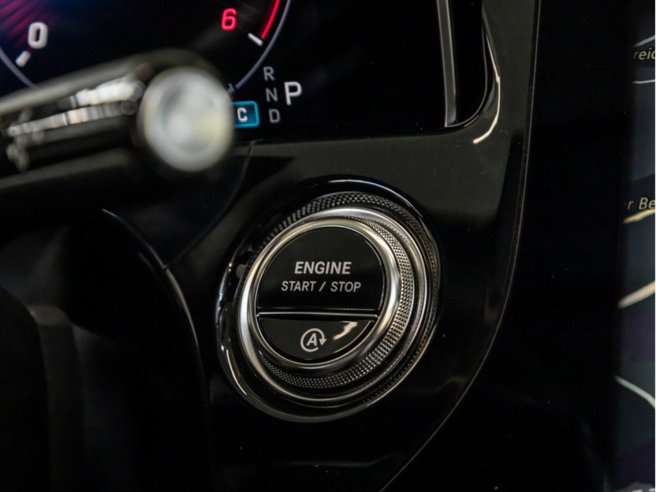 Mercedes-Benz E-Klasse – Bild 15