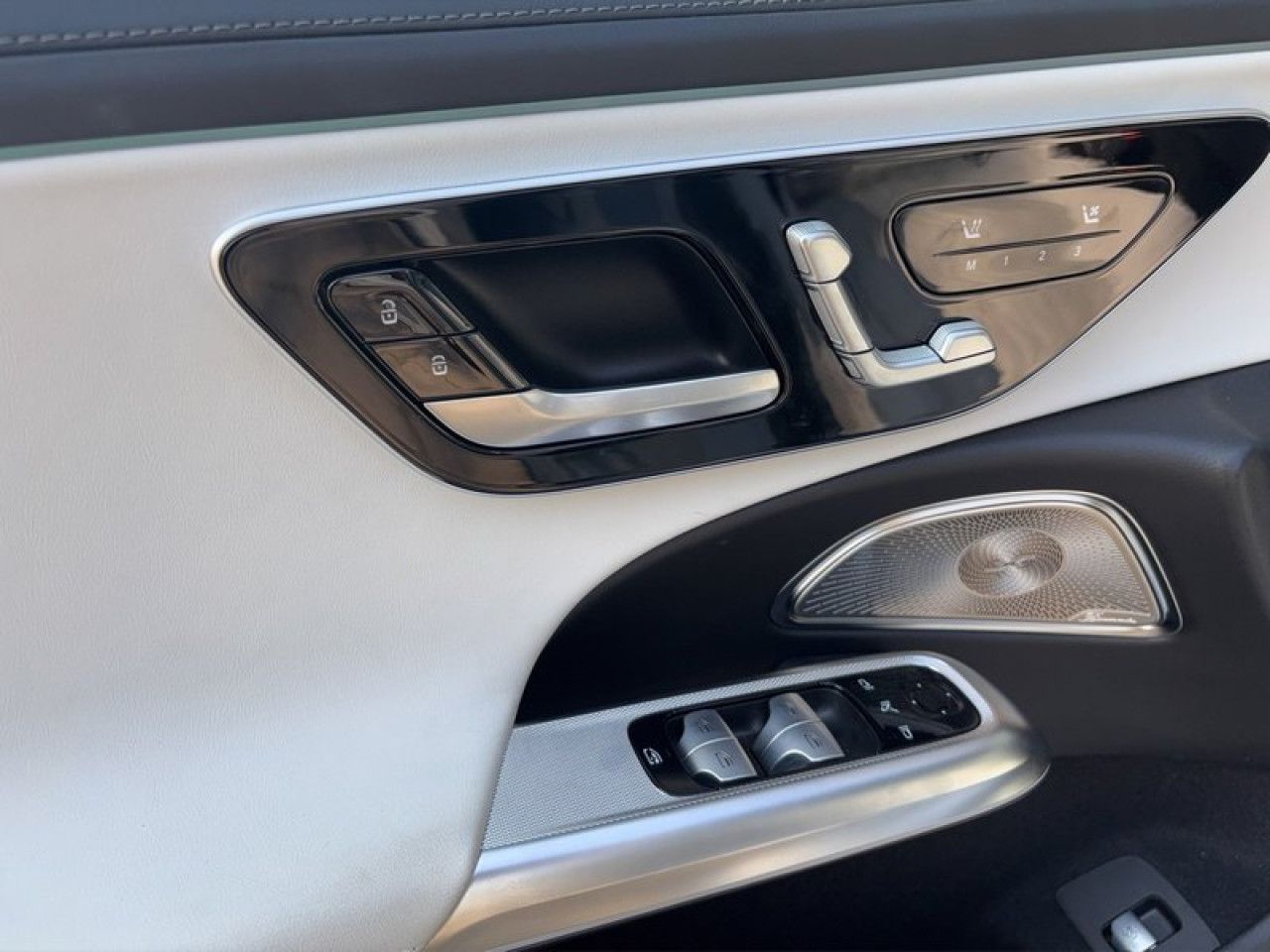 Mercedes-Benz E-Klasse – Bild 9