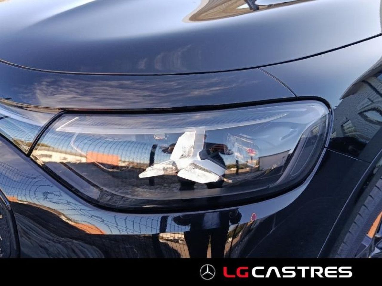 Photo du v&eacute;hicule 16 / 18