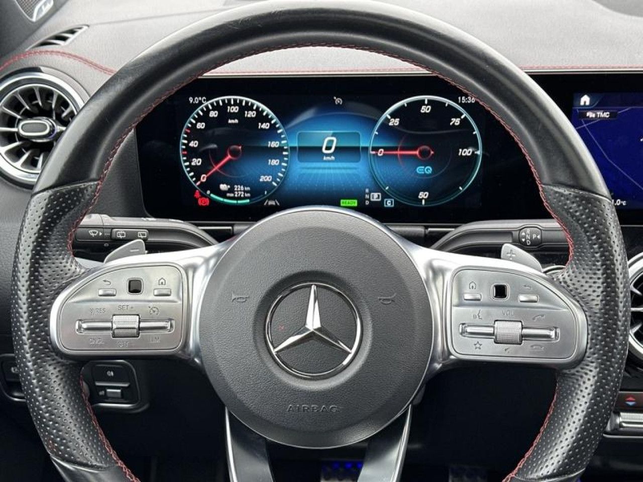 Photo du v&eacute;hicule 9 / 18