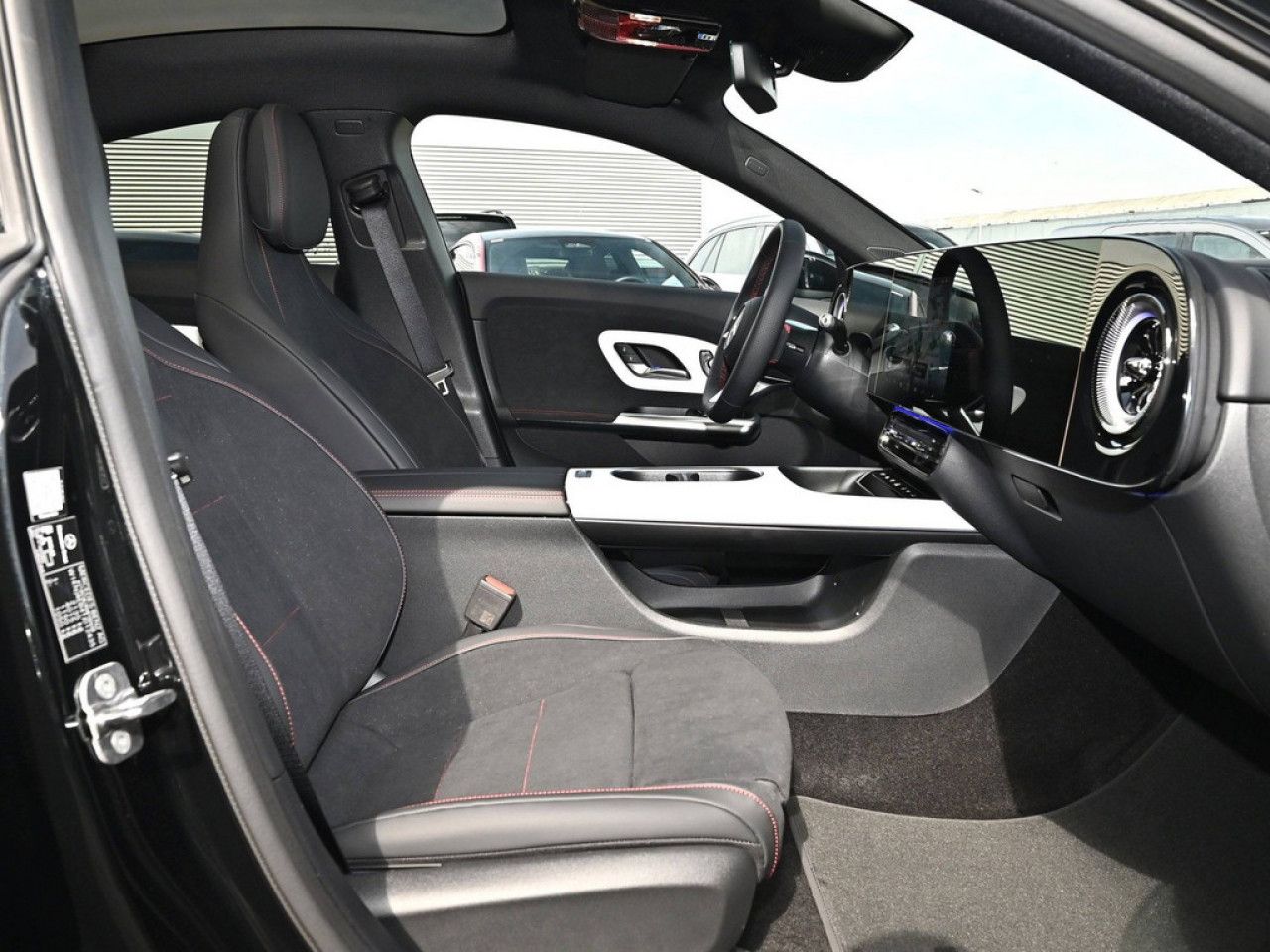 Mercedes-Benz CLA – Bild 2