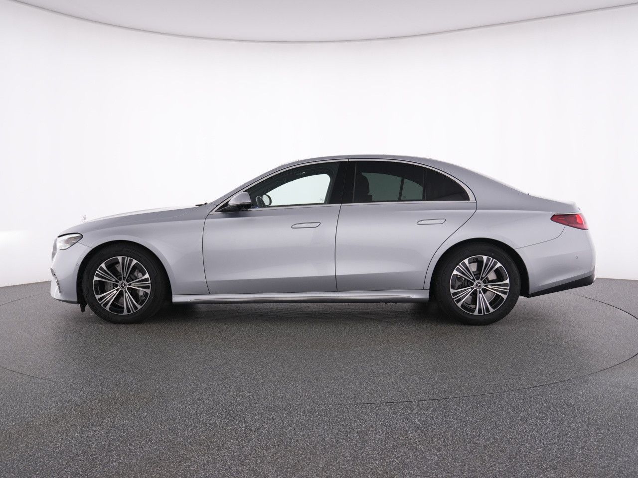 Mercedes-Benz E-Klasse – Bild 10