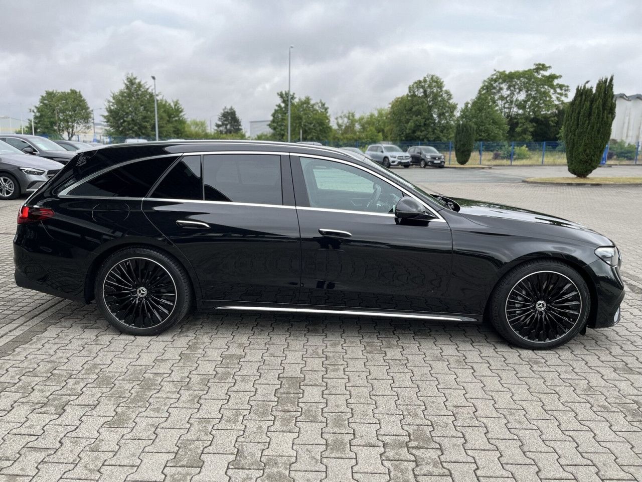 Mercedes-Benz E-Klasse – Bild 4