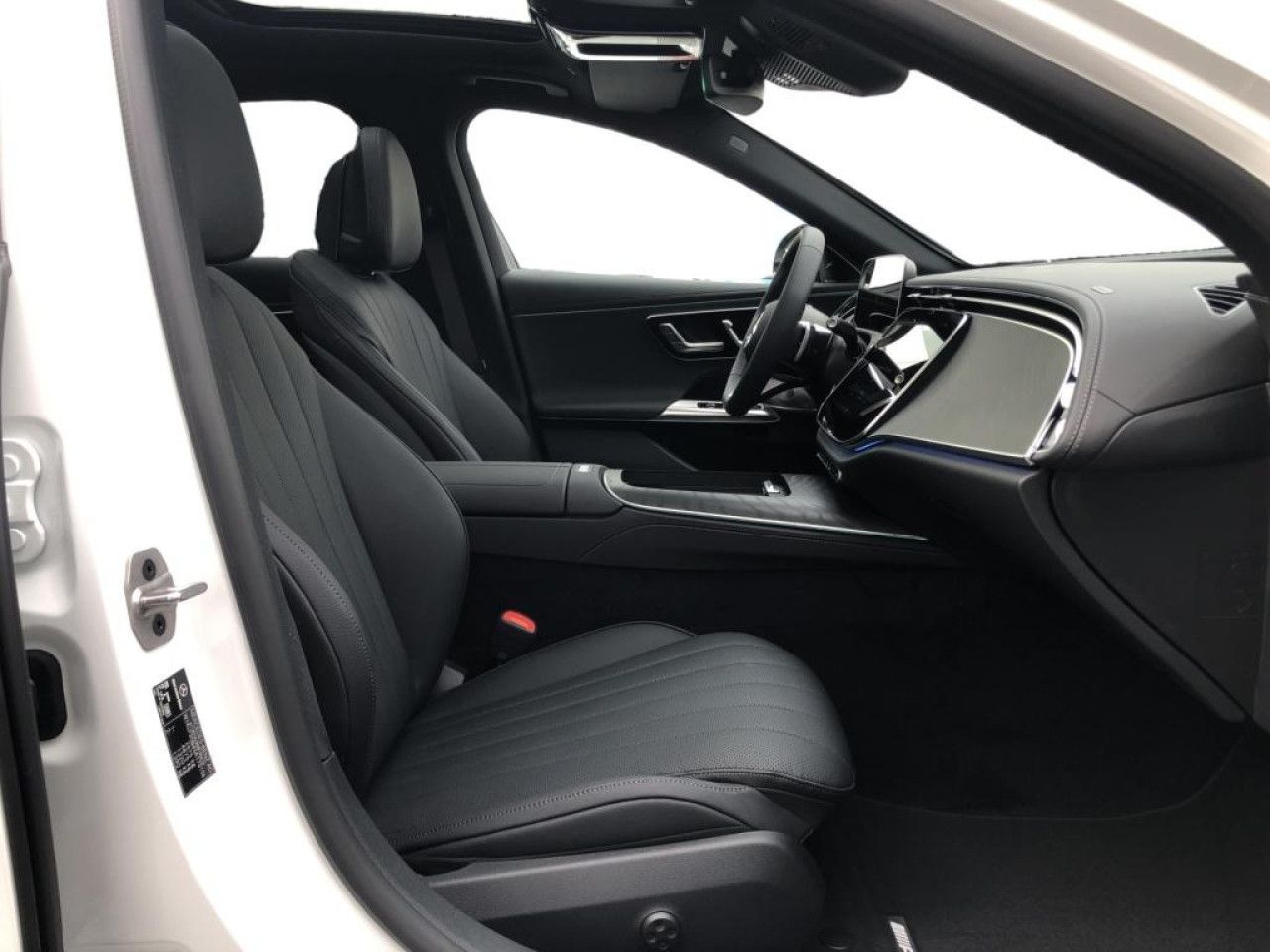Mercedes-Benz E-Klasse – Bild 3