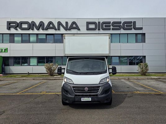 Vehicle image 2 / 7