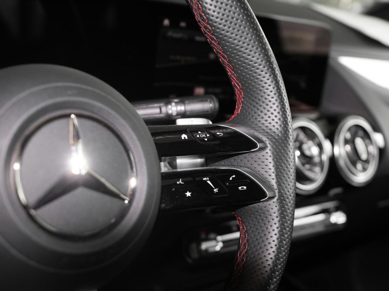 Mercedes-Benz GLA – Bild 16