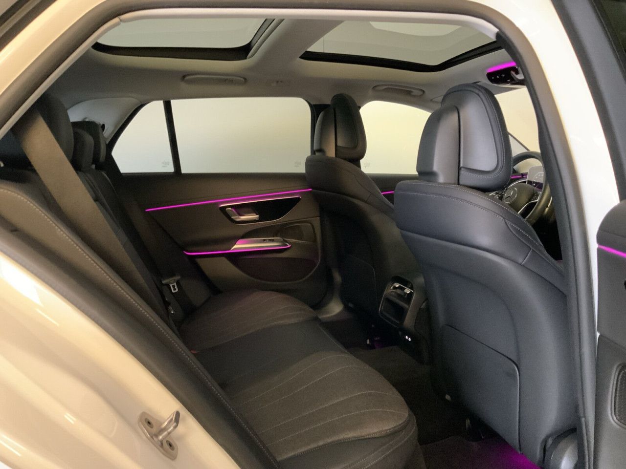 Mercedes-Benz E-Klasse – Bild 15