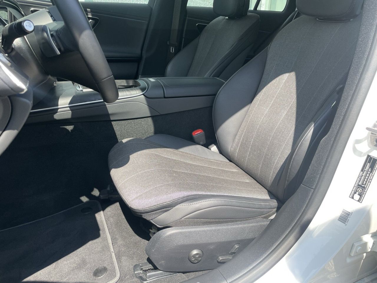 Mercedes-Benz E-Klasse – Bild 15