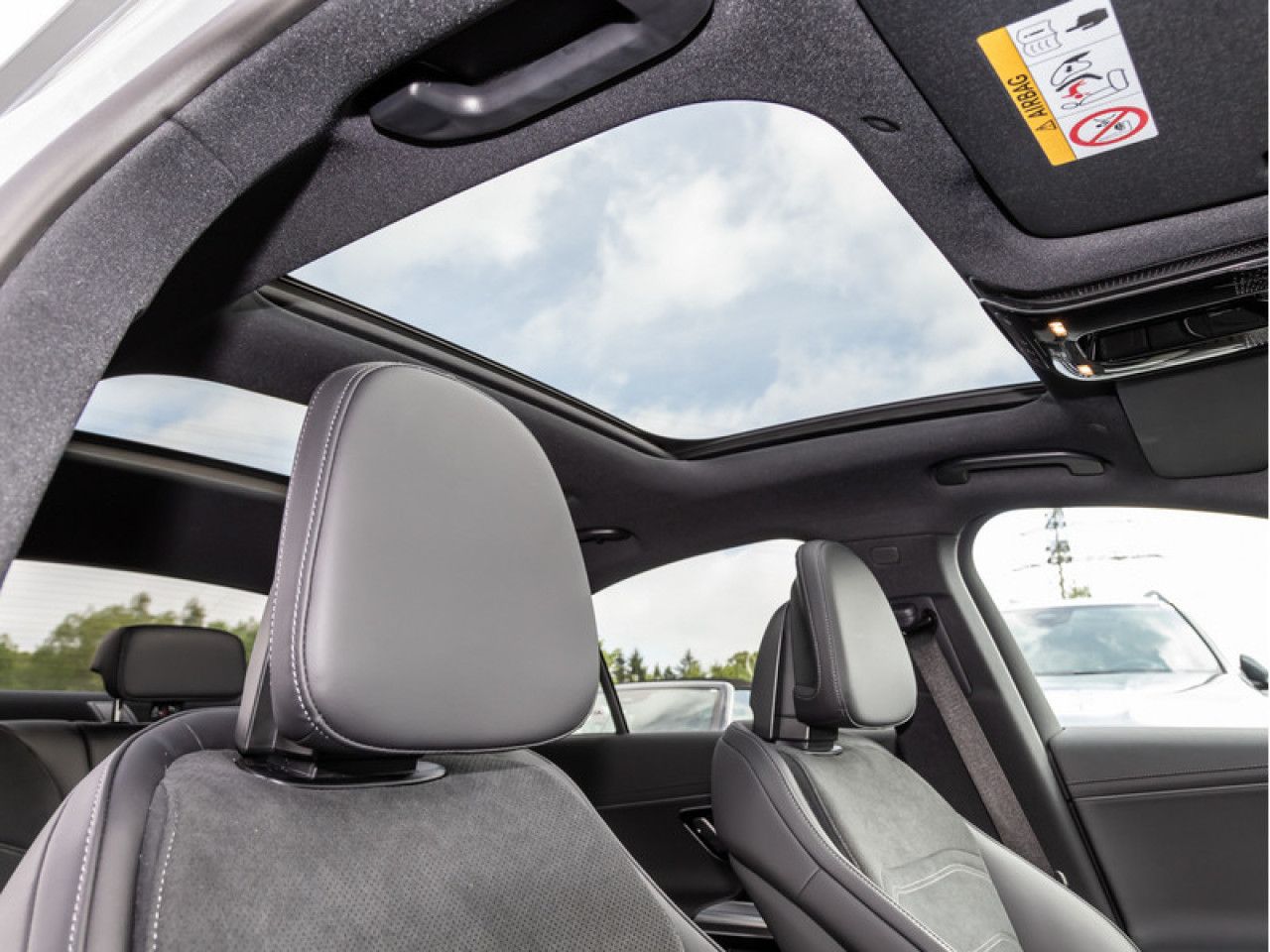Mercedes-Benz E-Klasse – Bild 10